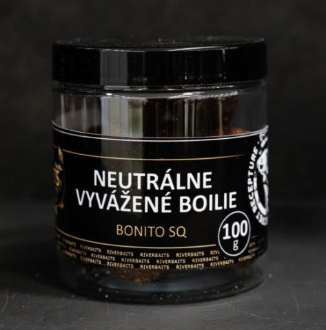 Riverbaits Neutrálne vyvážené boilie – Bonito SQ 120g 20mm